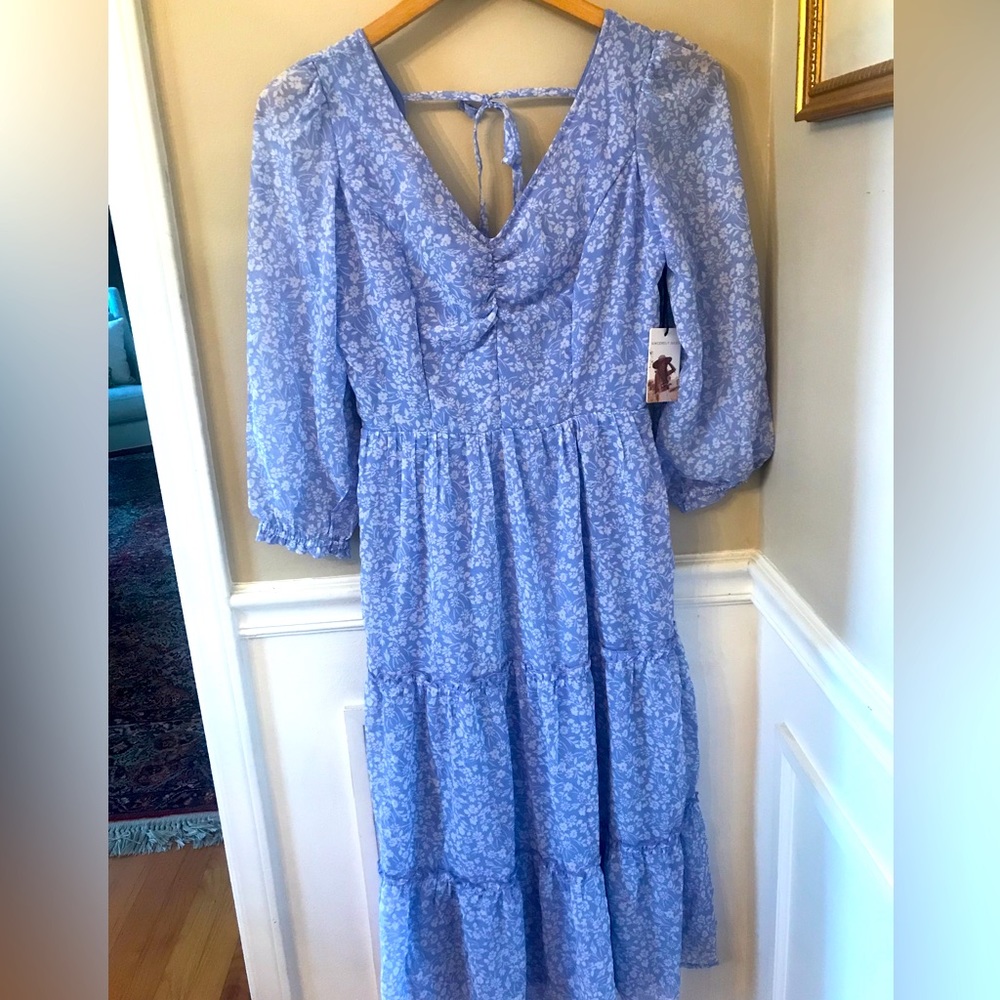 NWT Sincerely Jules Floral Tiered Midi Dress Blue Medium